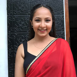 Meet your Posher, Dananjani